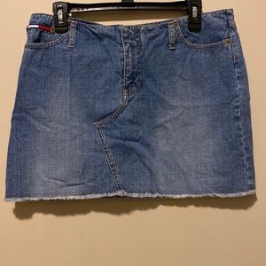 Tommy Jeans size 11 skirt